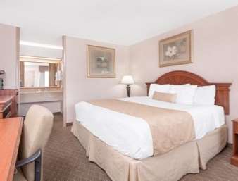 Ramada by Wyndham Macon