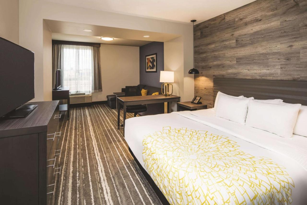 La Quinta Inn & Suites by Wyndham McDonough