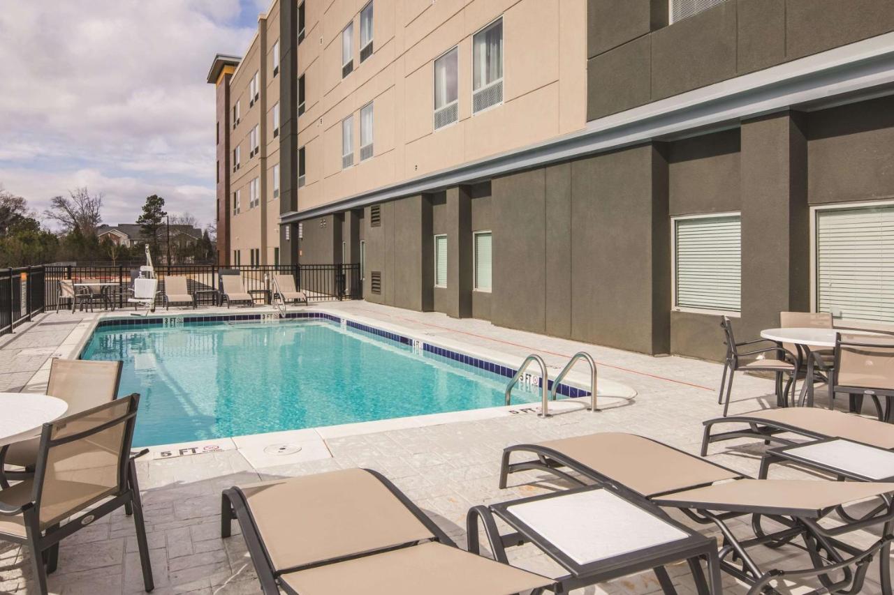 La Quinta Inn & Suites by Wyndham McDonough