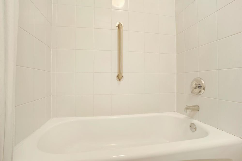 Red Carpet Inn & Suites