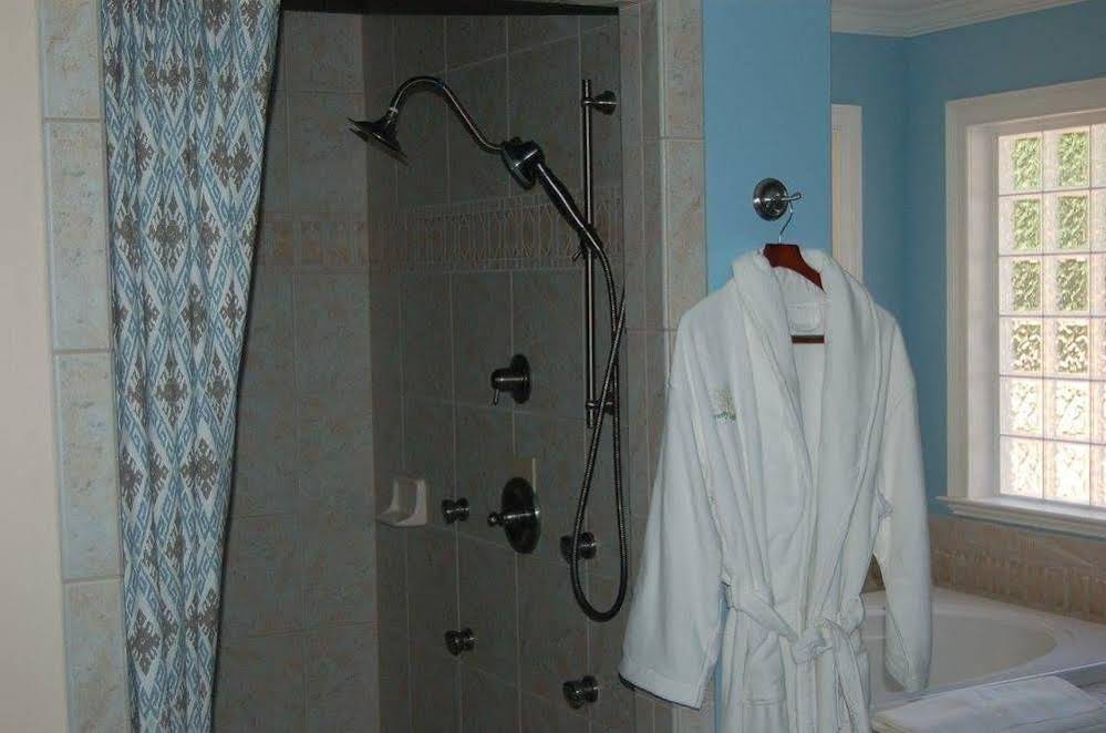 Serenity Pointe Bed and Breakfast