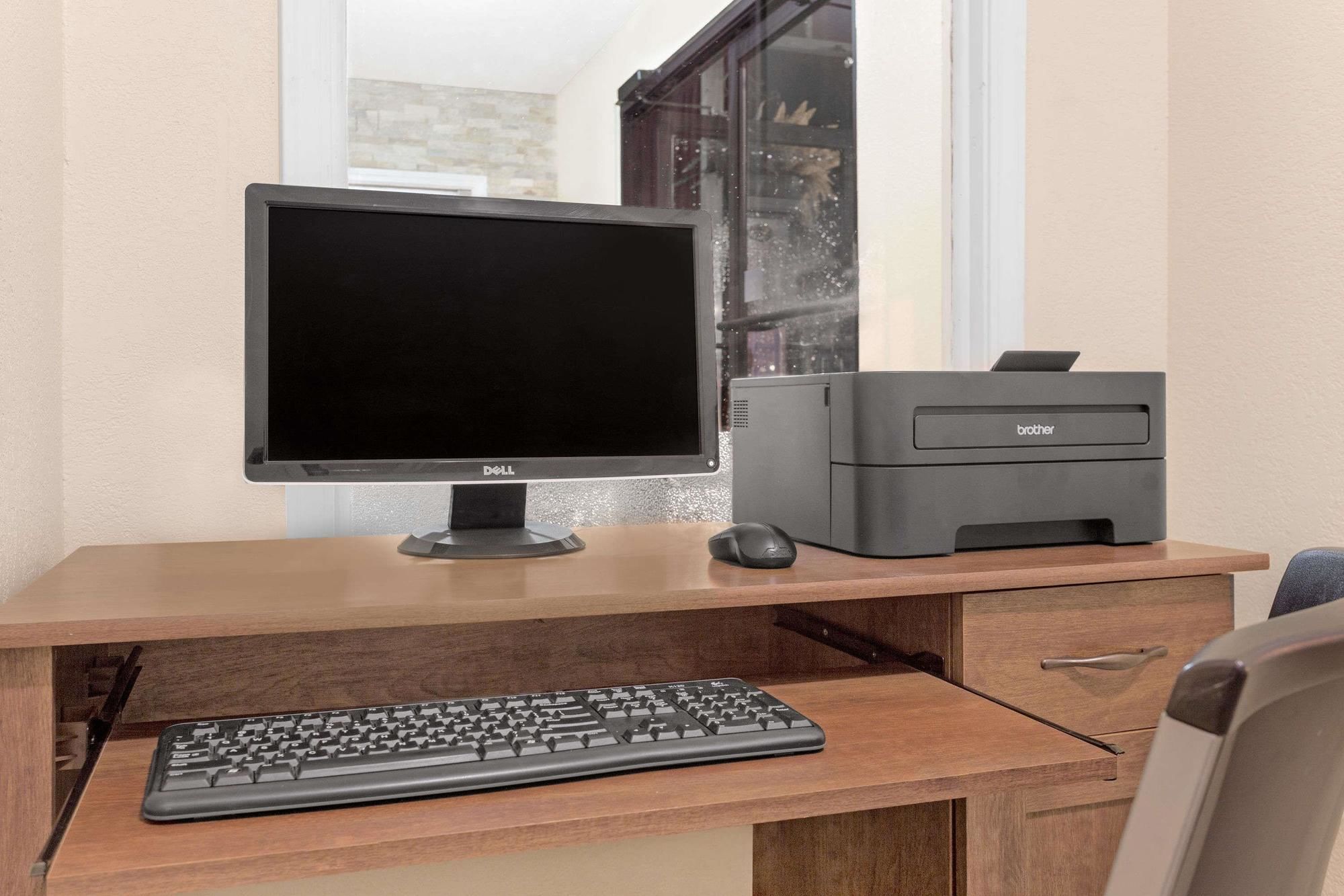 Travelodge by Wyndham Perry GA