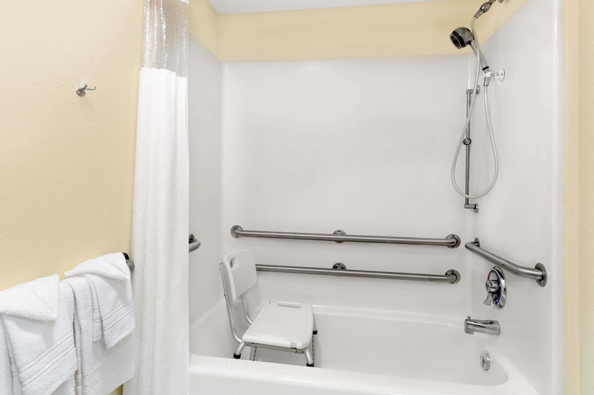 Travelodge by Wyndham Perry GA