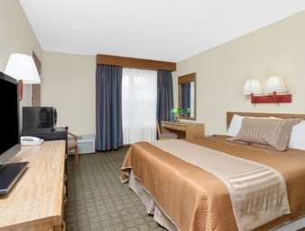 Travelodge by Wyndham Perry GA