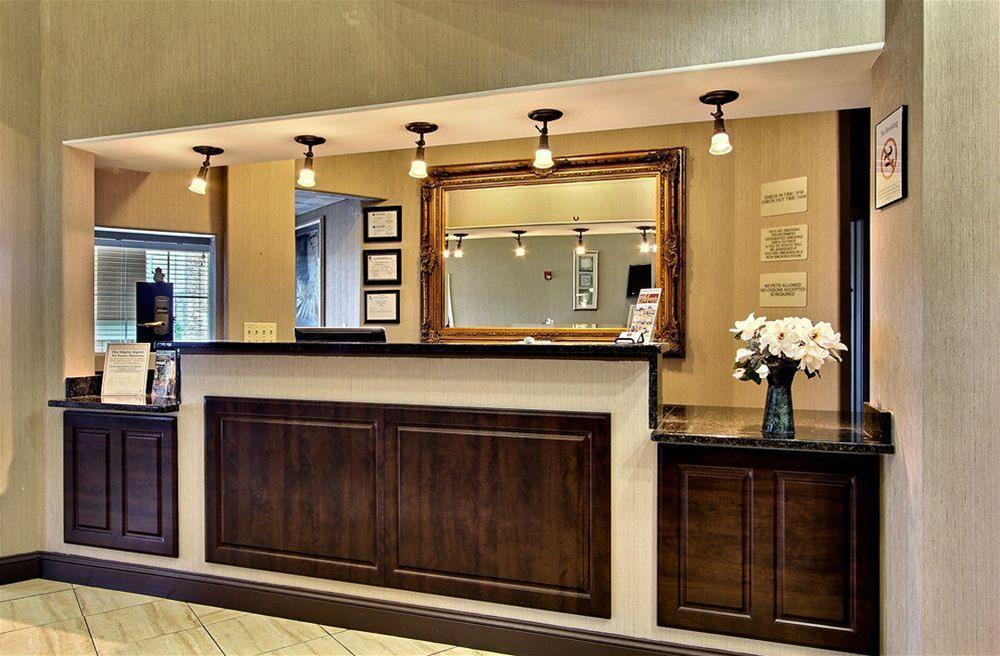 Magnolia Inn & Suites