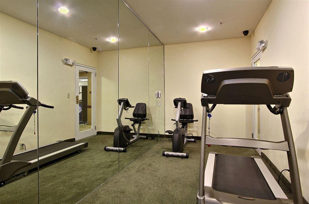 Magnolia Inn & Suites