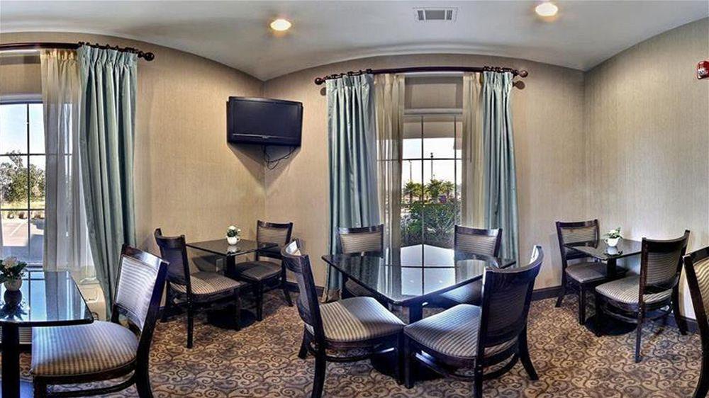 Magnolia Inn & Suites