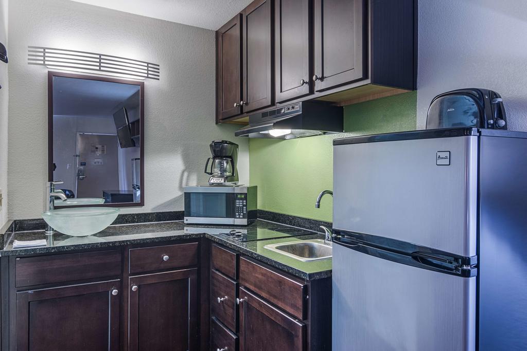 Studio 6 Skytop Rome