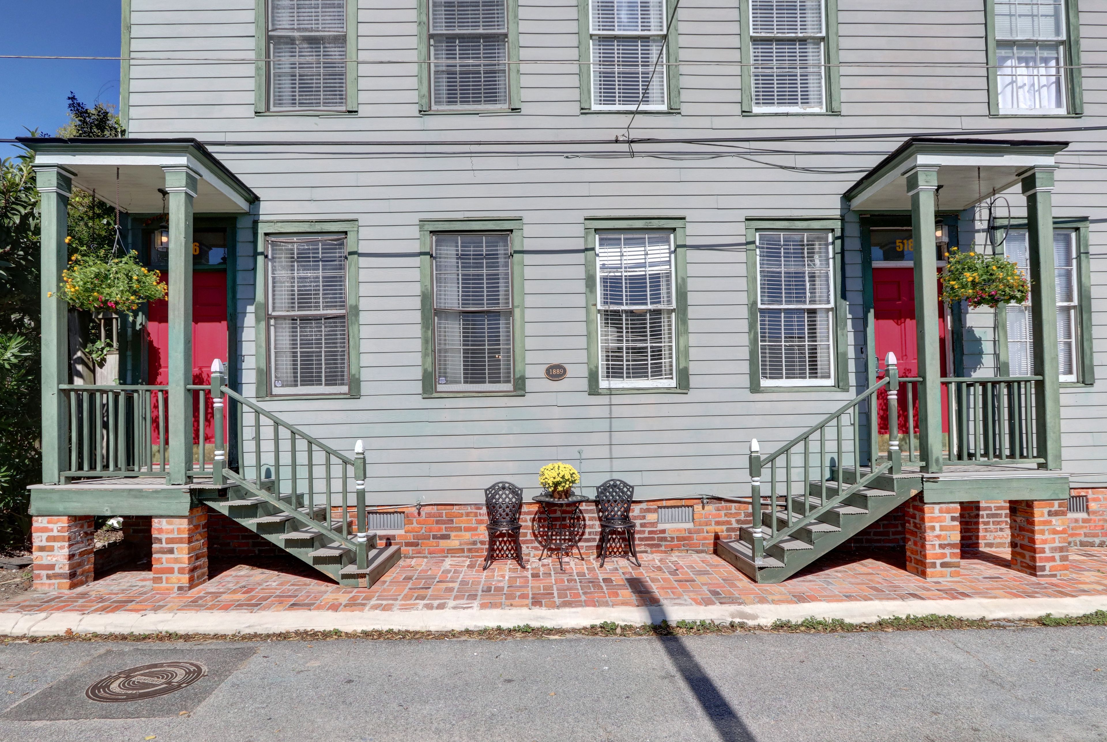 Gallery Stays - Pop Collection