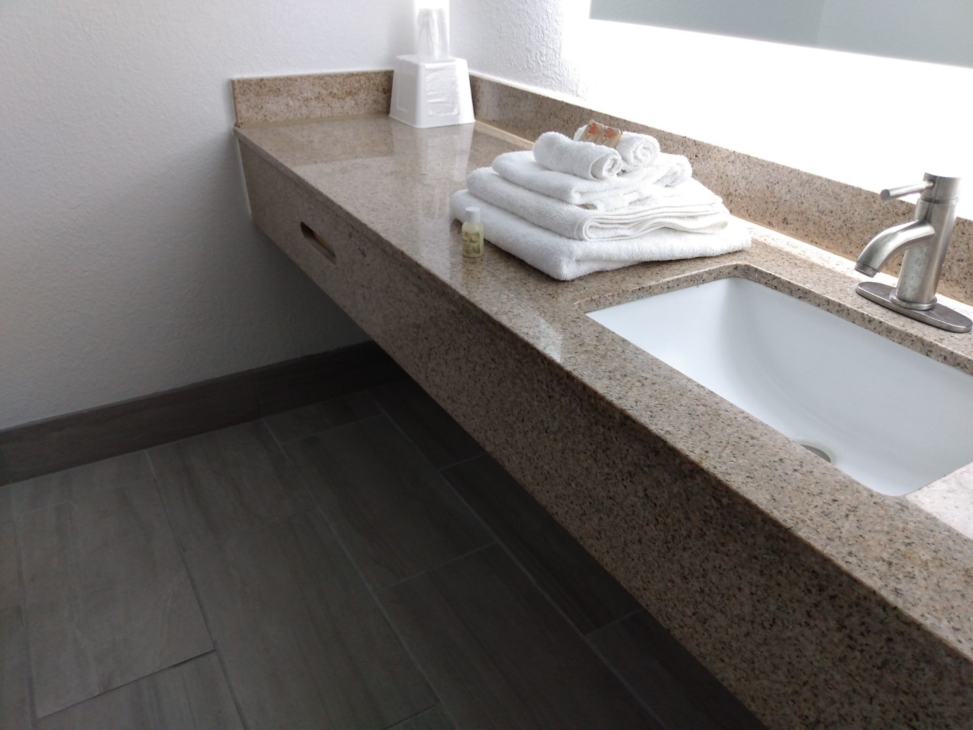 Gateway Inn-Savannah