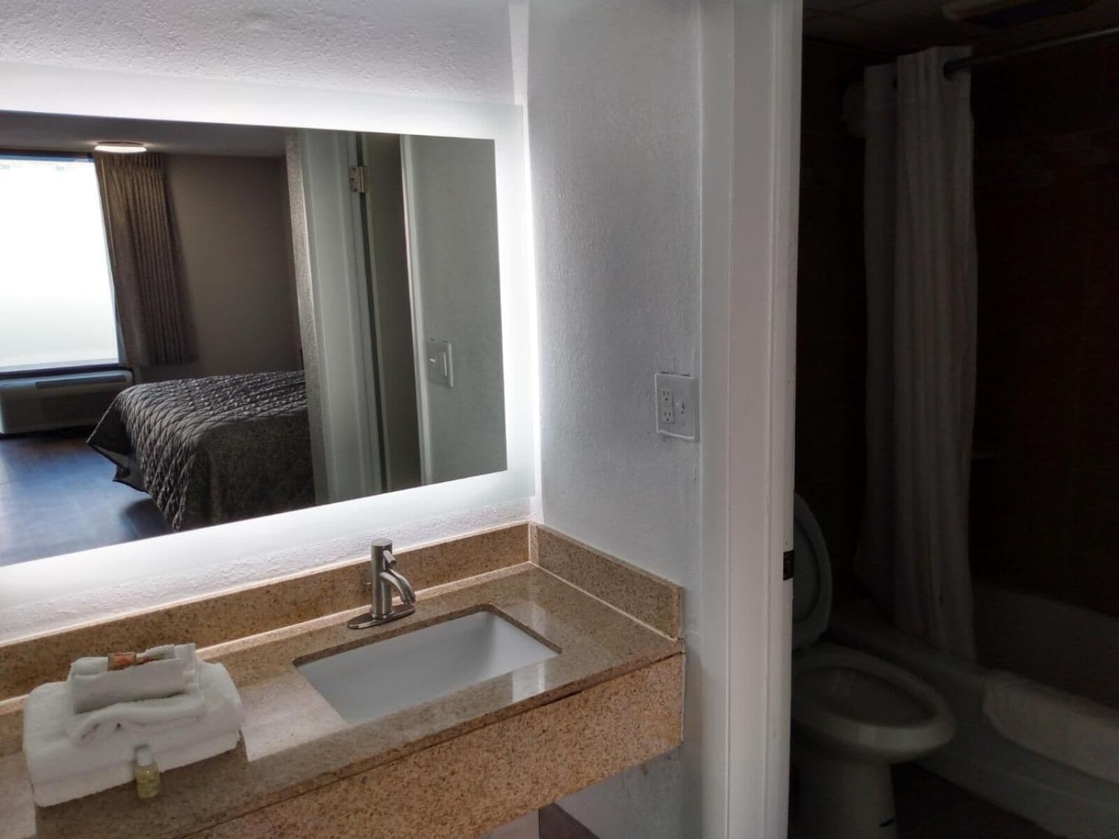 Gateway Inn-Savannah