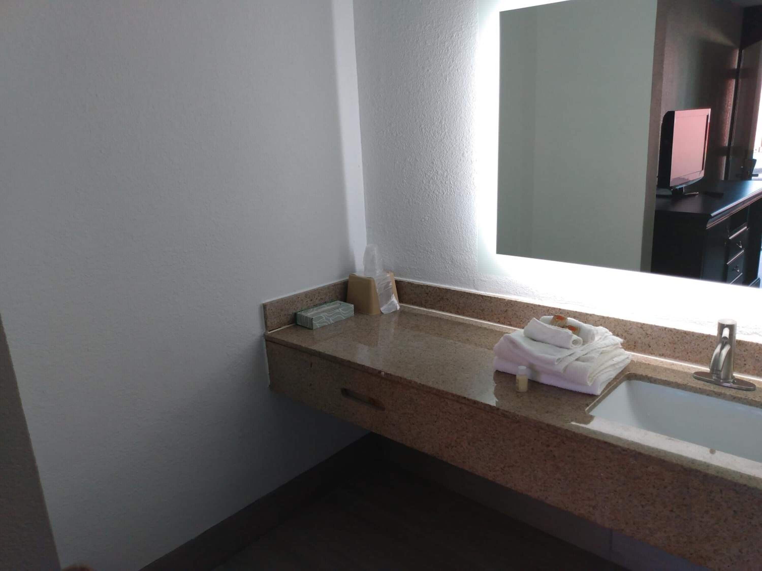 Gateway Inn-Savannah