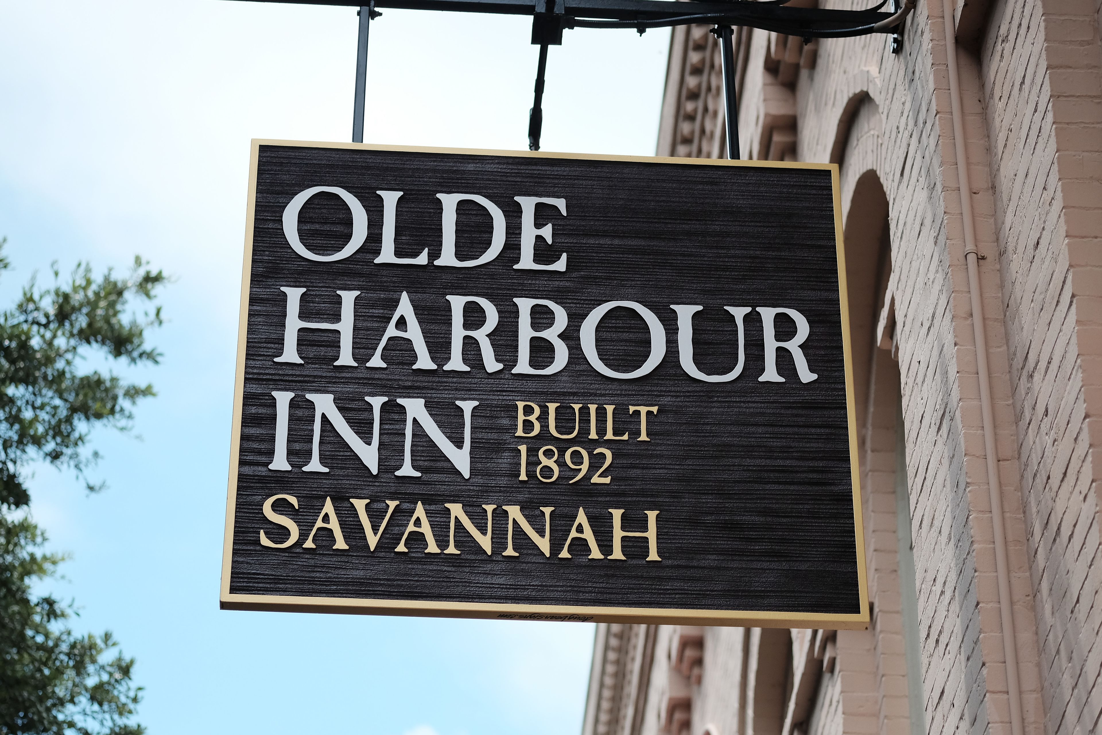 Olde Harbour Inn