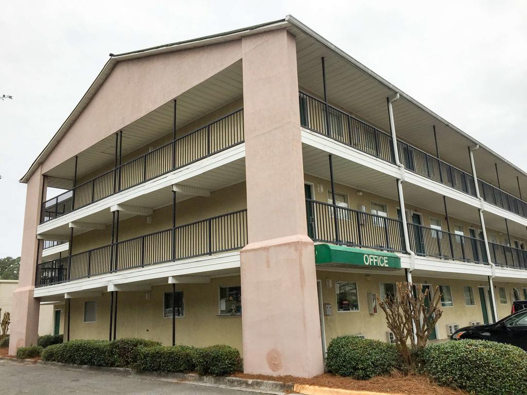 Studio 6 Savannah, GA