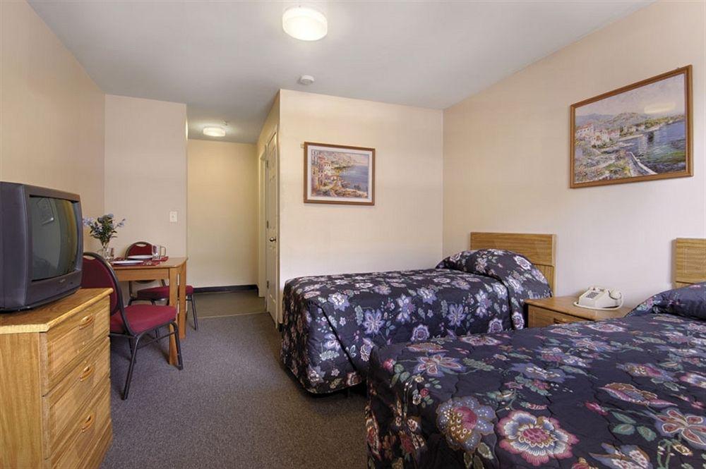 Studio 6 Savannah, GA