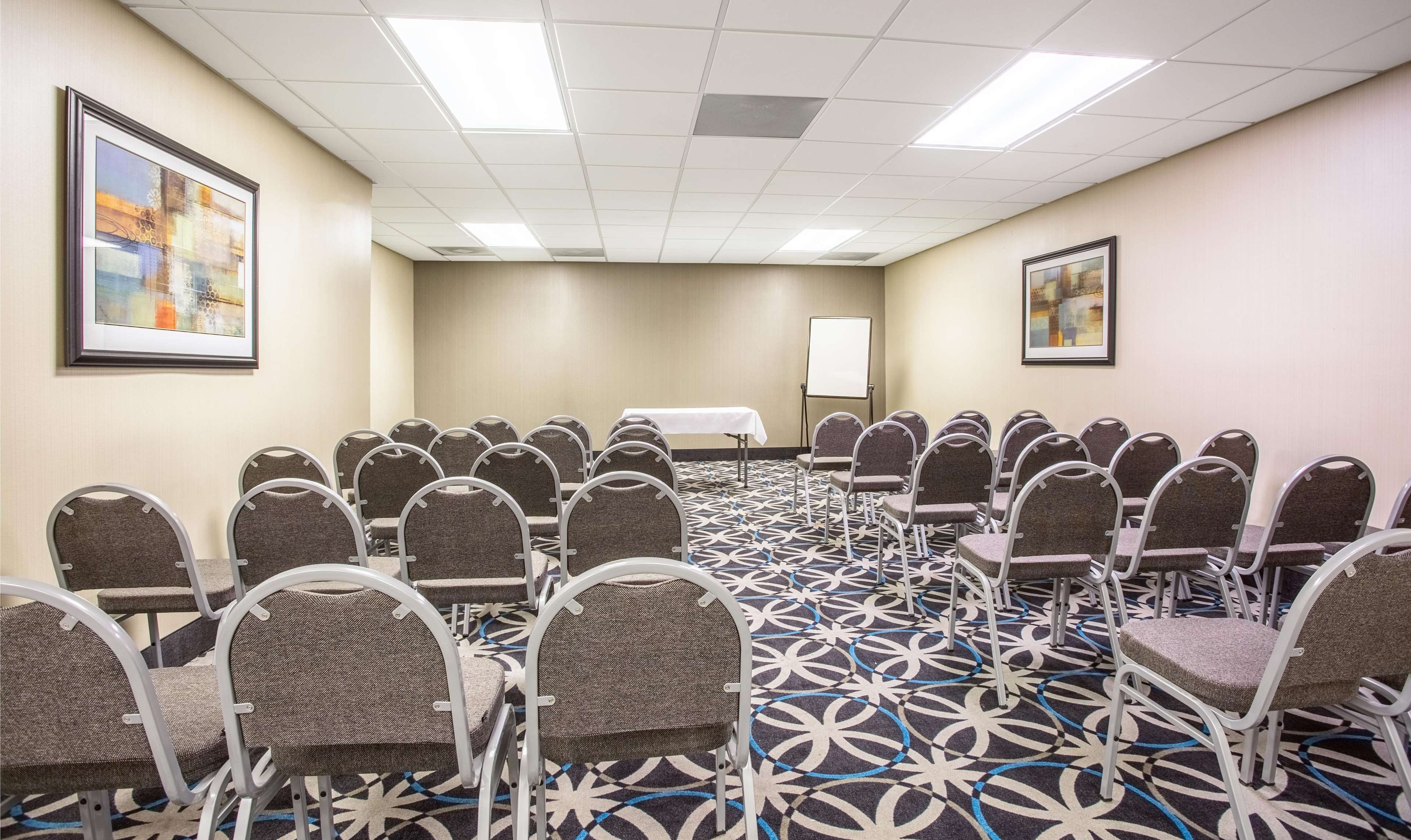 La Quinta Inn & Suites by Wyndham Snellville - Stone Mountain