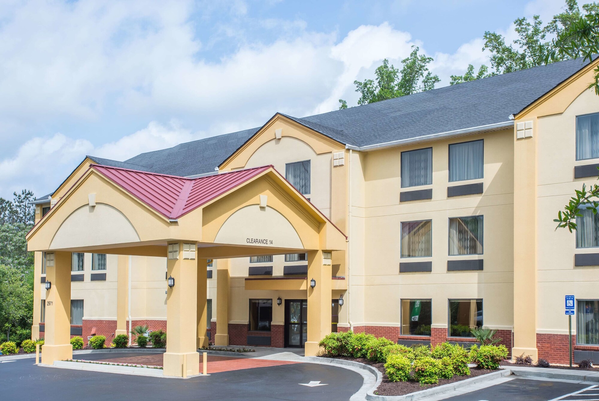 La Quinta Inn & Suites by Wyndham Snellville - Stone Mountain