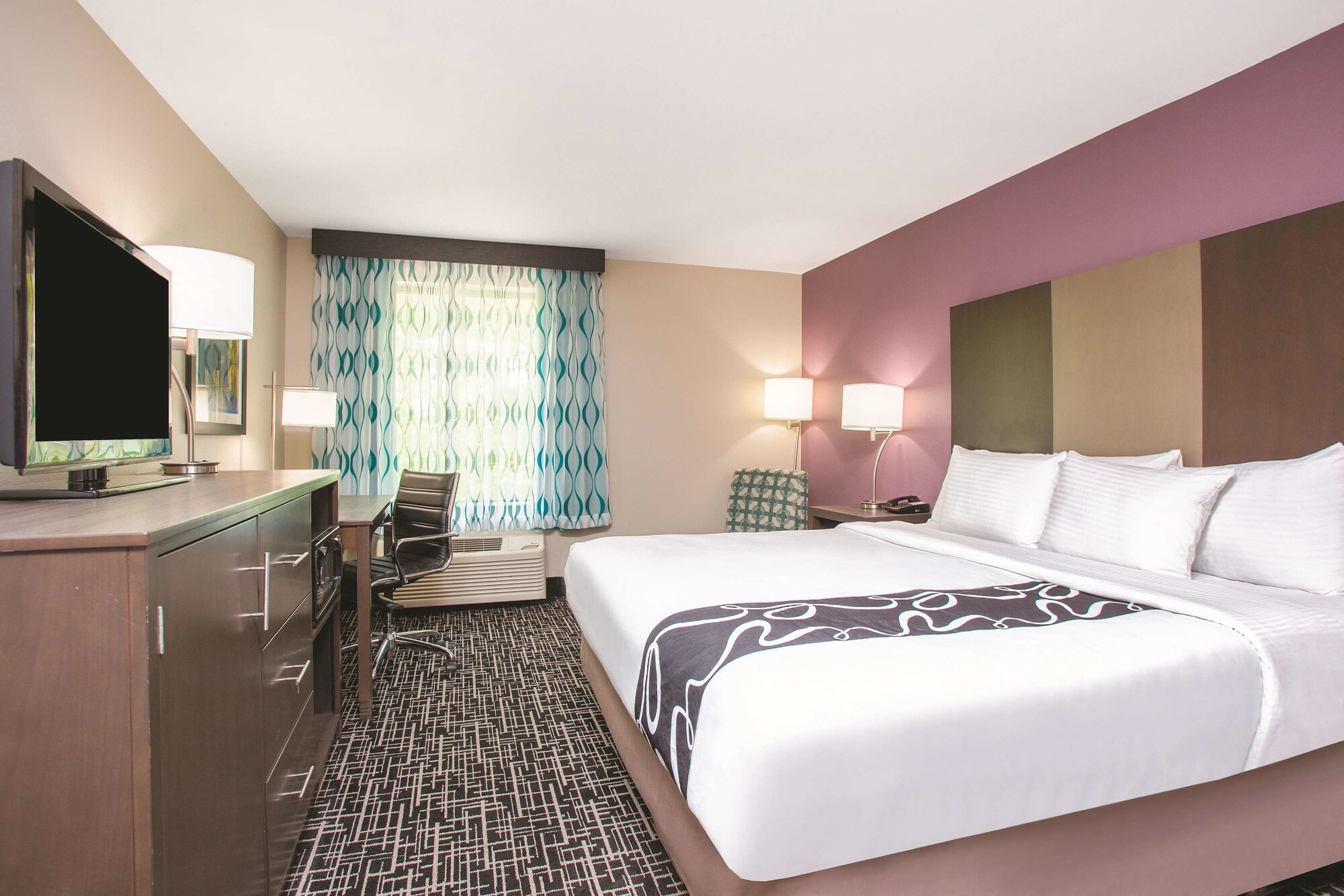 La Quinta Inn & Suites by Wyndham Snellville - Stone Mountain