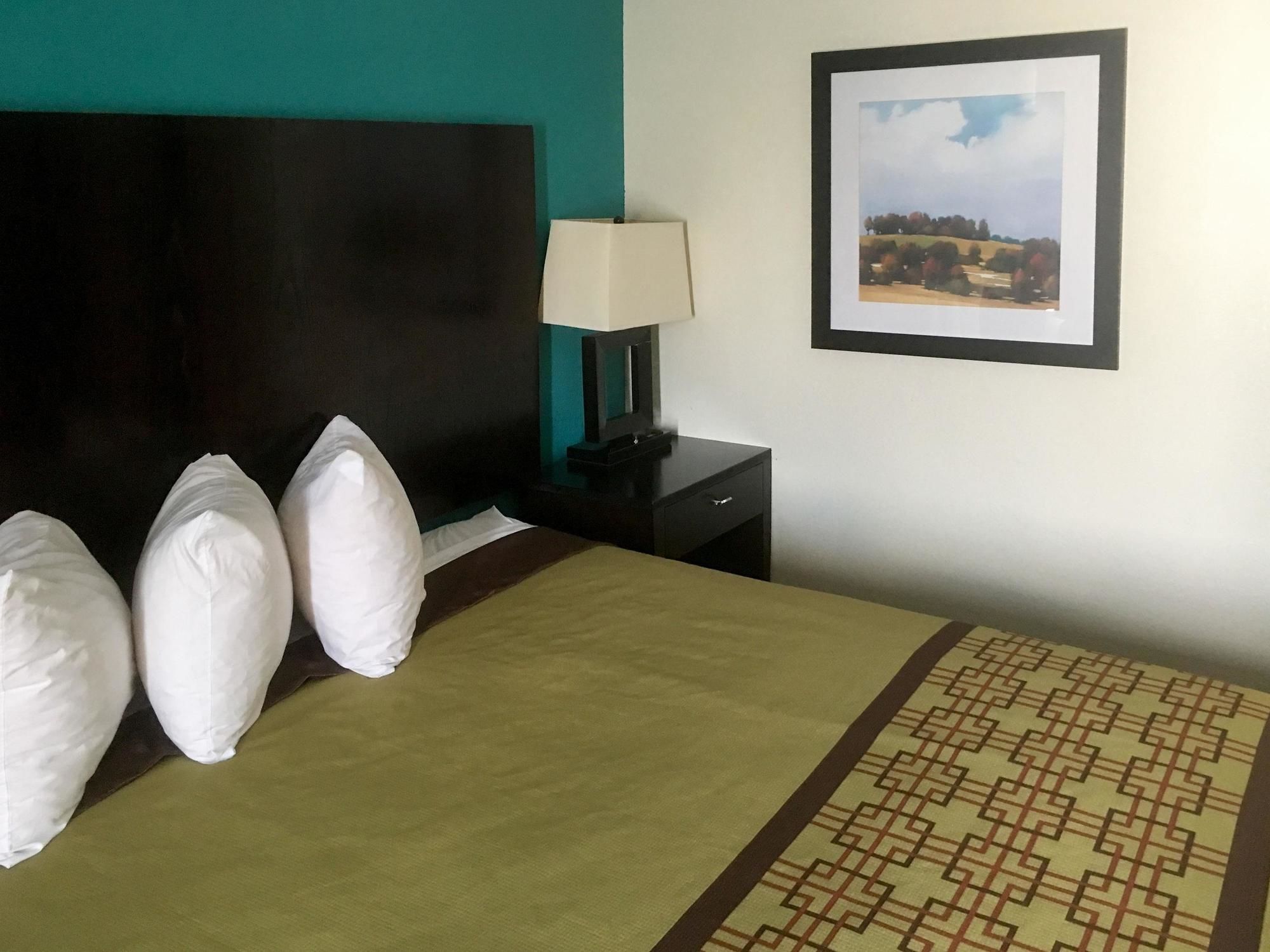 Days Inn by Wyndham Thomson