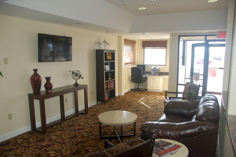 Spark by Hilton Tifton