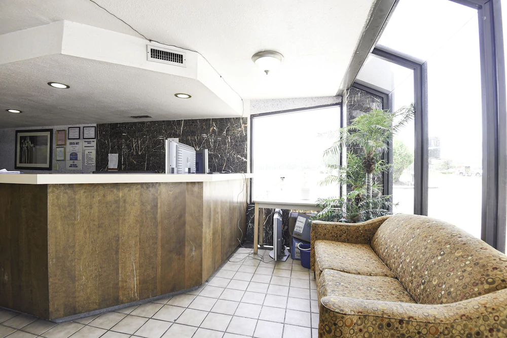 Regency Inn - Valdosta