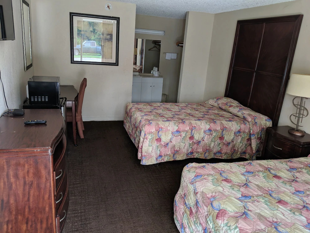 Regency Inn - Valdosta