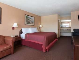 Days Inn by Wyndham Waycross