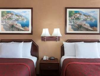 Days Inn by Wyndham Waycross