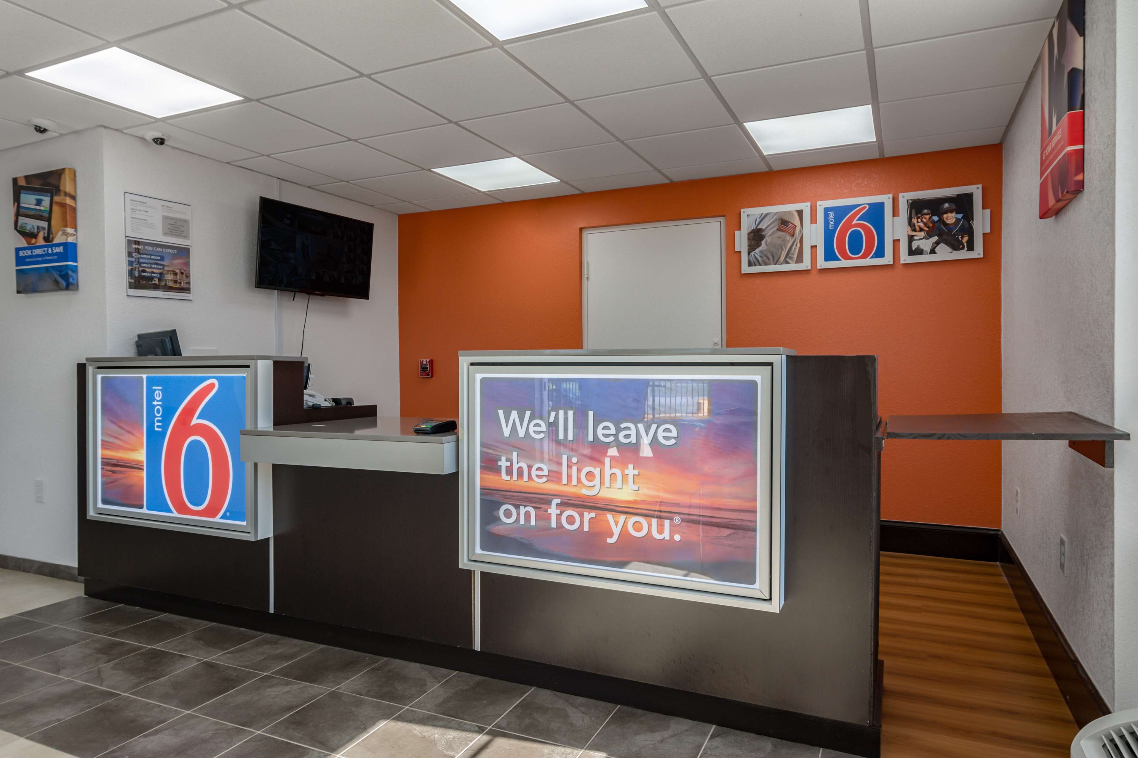Motel 6 Cartersville - White GA