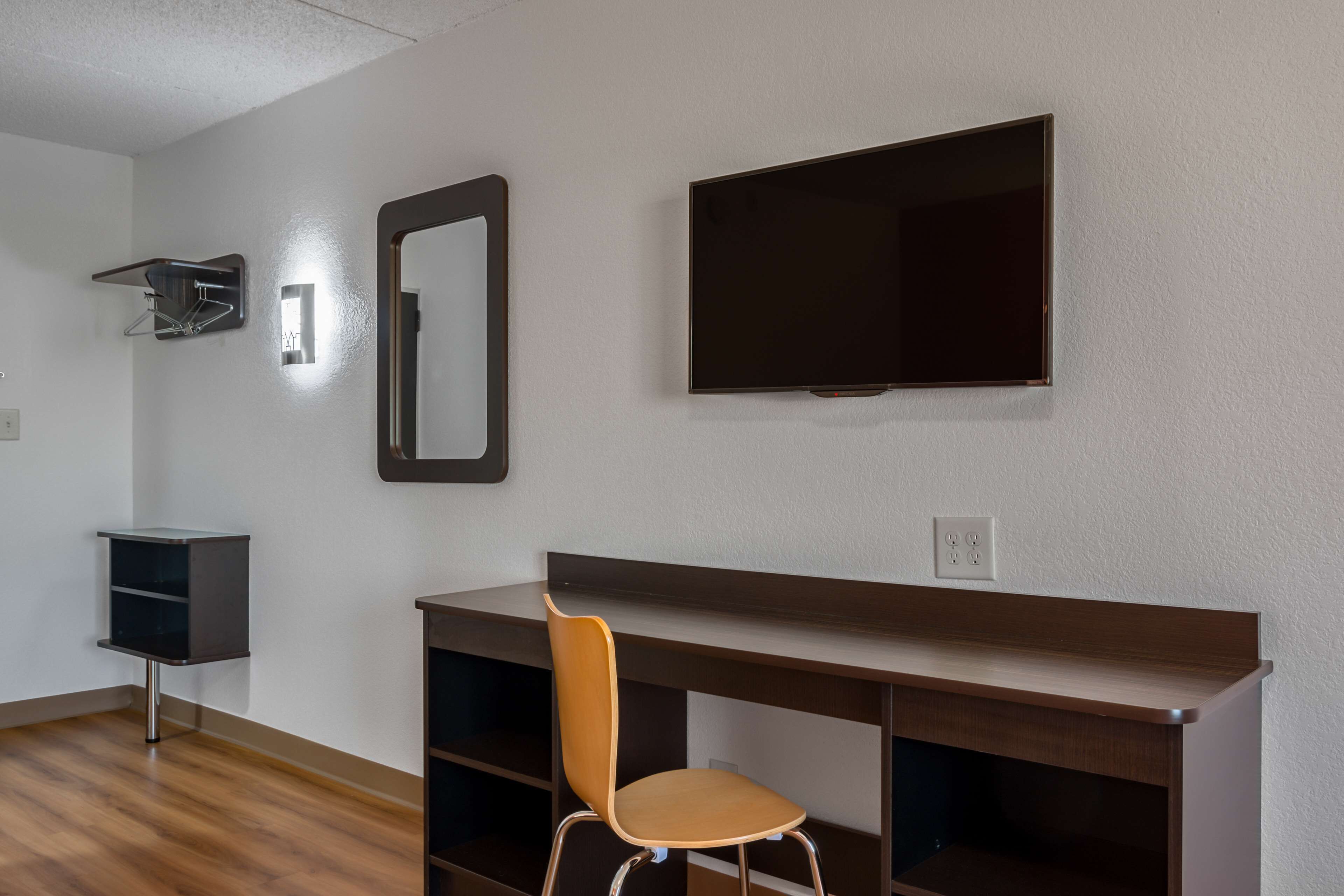 Motel 6 Cartersville - White GA