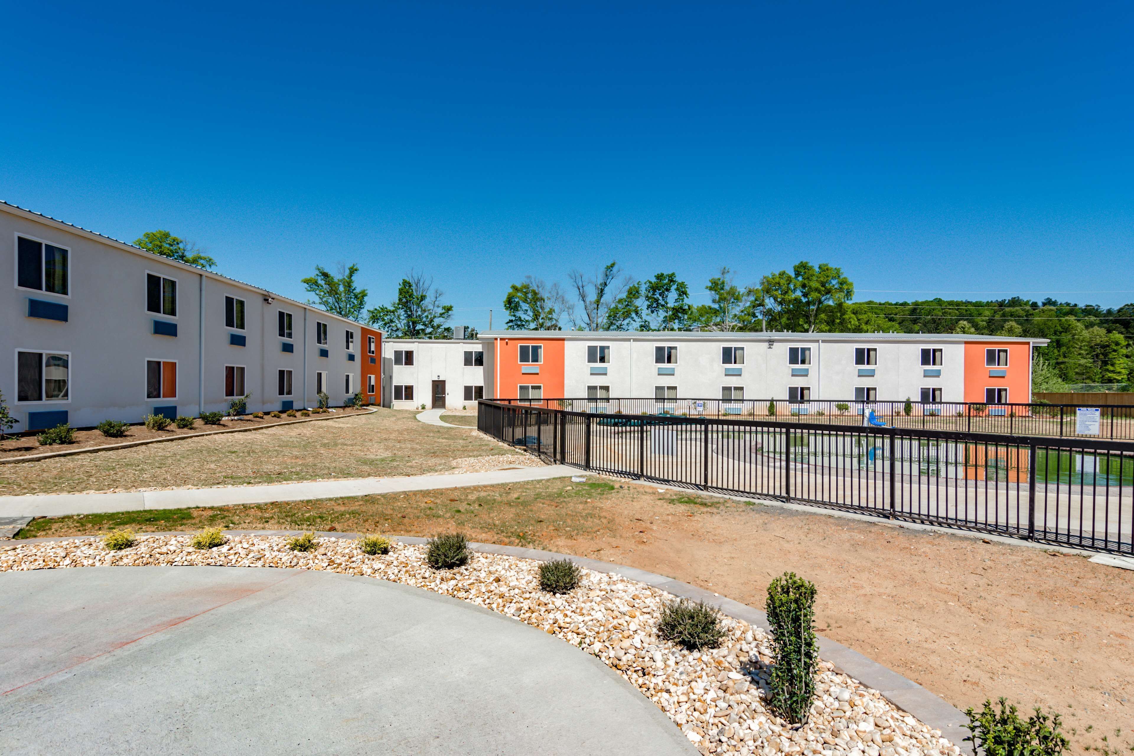 Motel 6 Cartersville - White GA