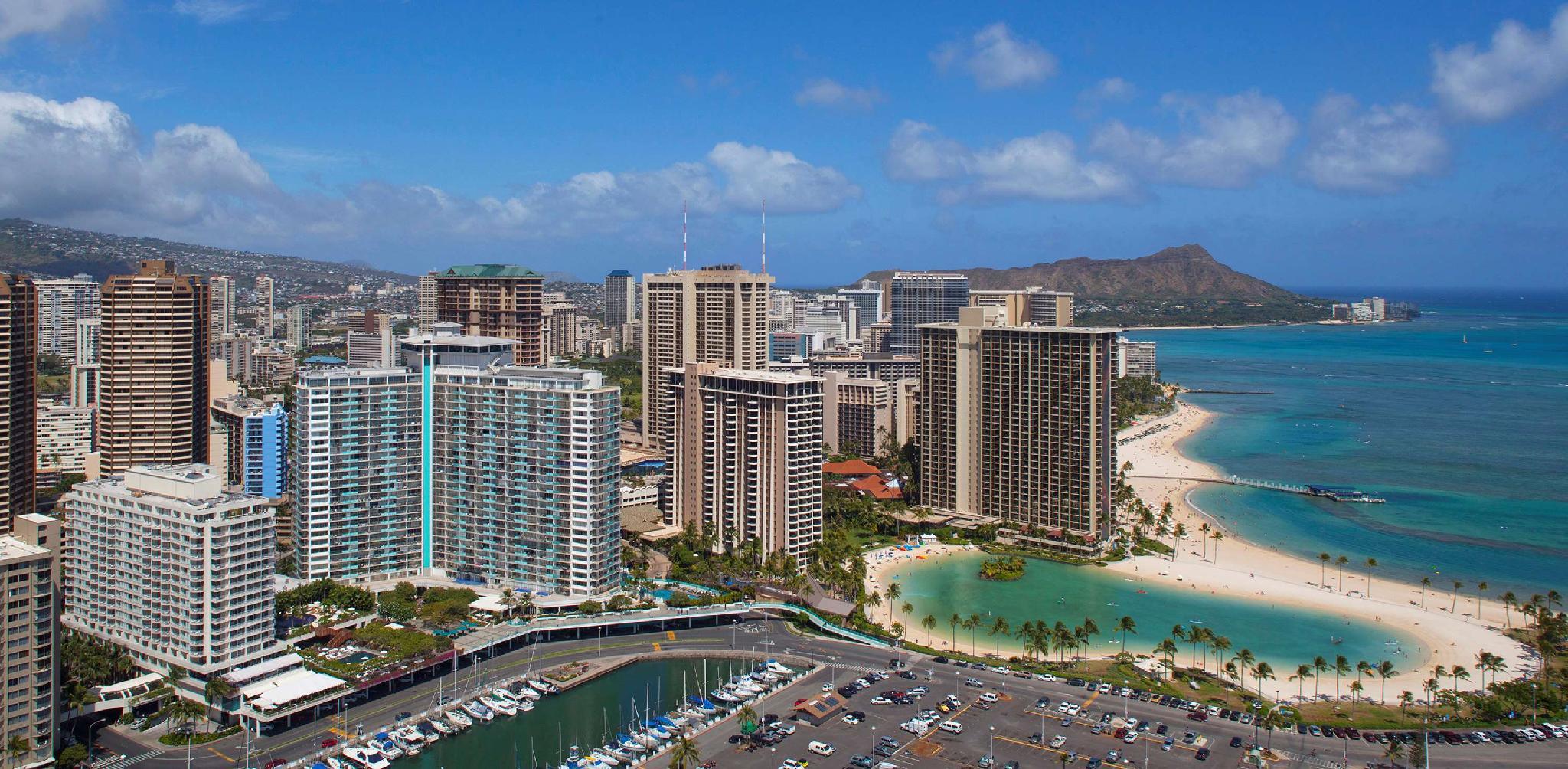Ilikai Hotel & Luxury Suites by Aqua-Aston Hospitality