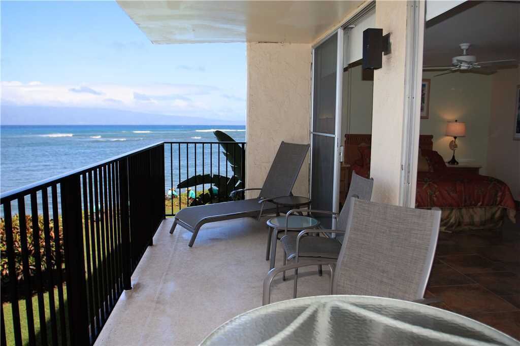 Hololani A by RedAwning