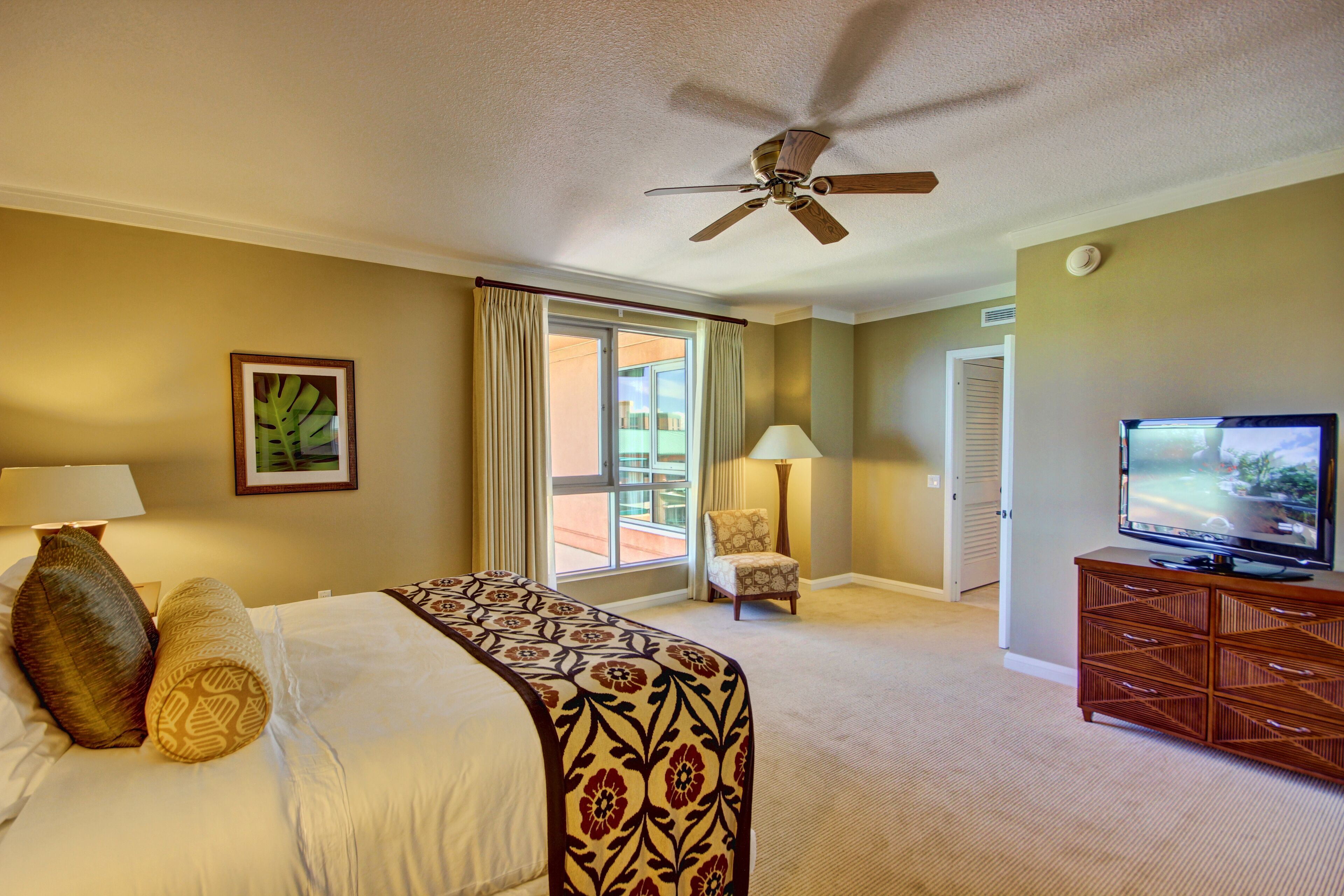 Honua Kai by RedAwning