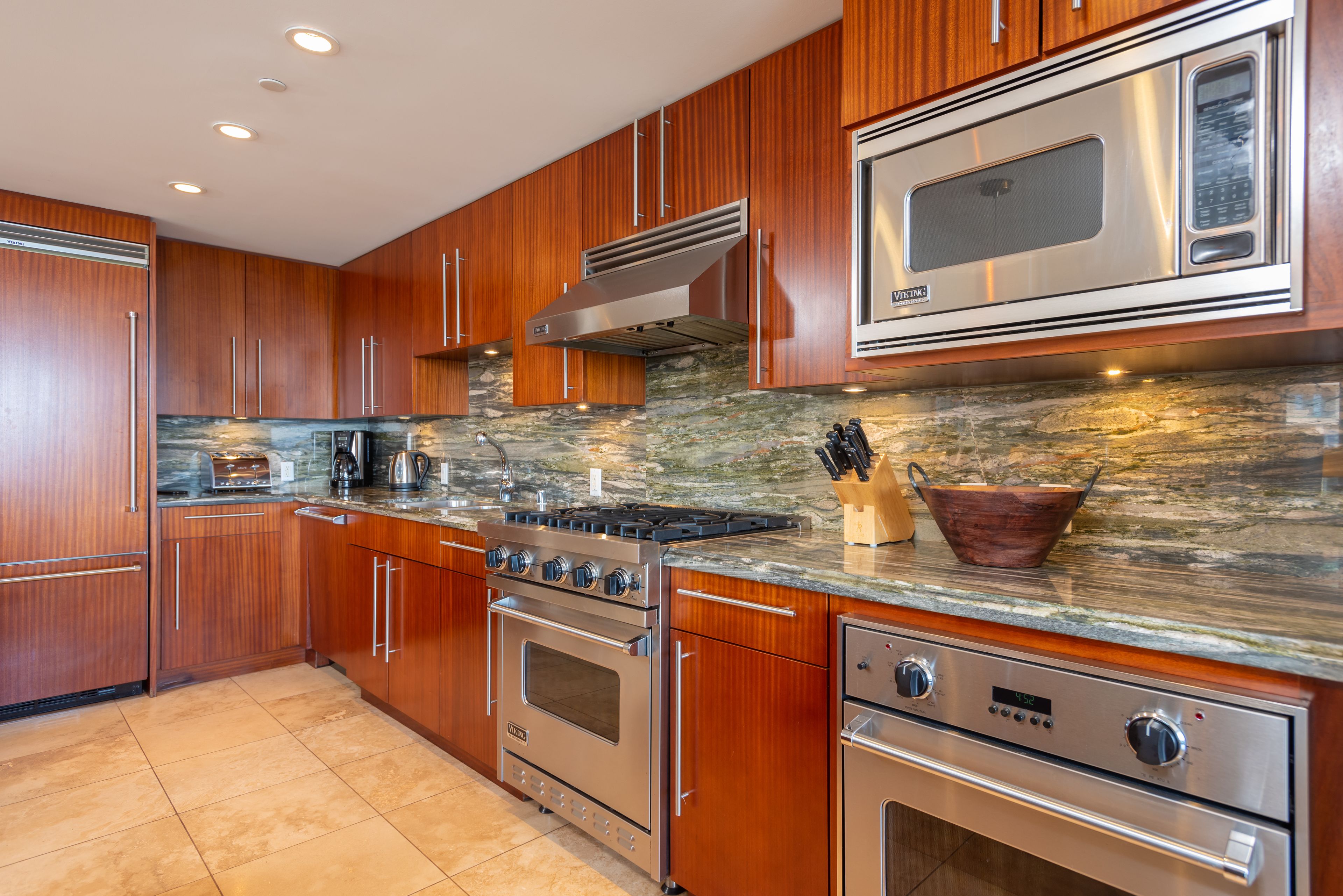 Honua Kai by RedAwning