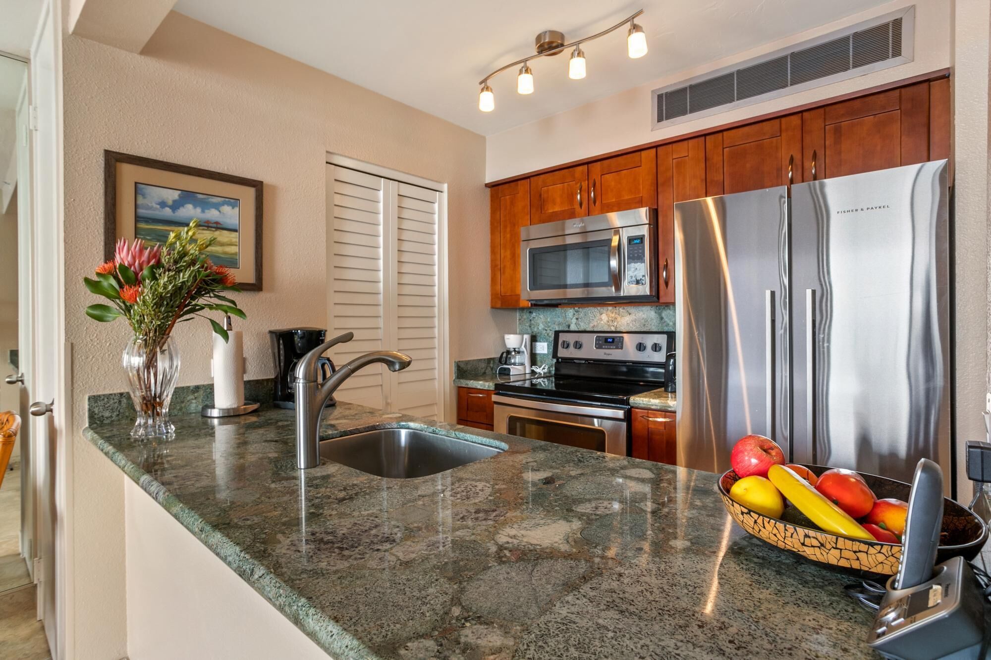 Mahana at Ka'anapali