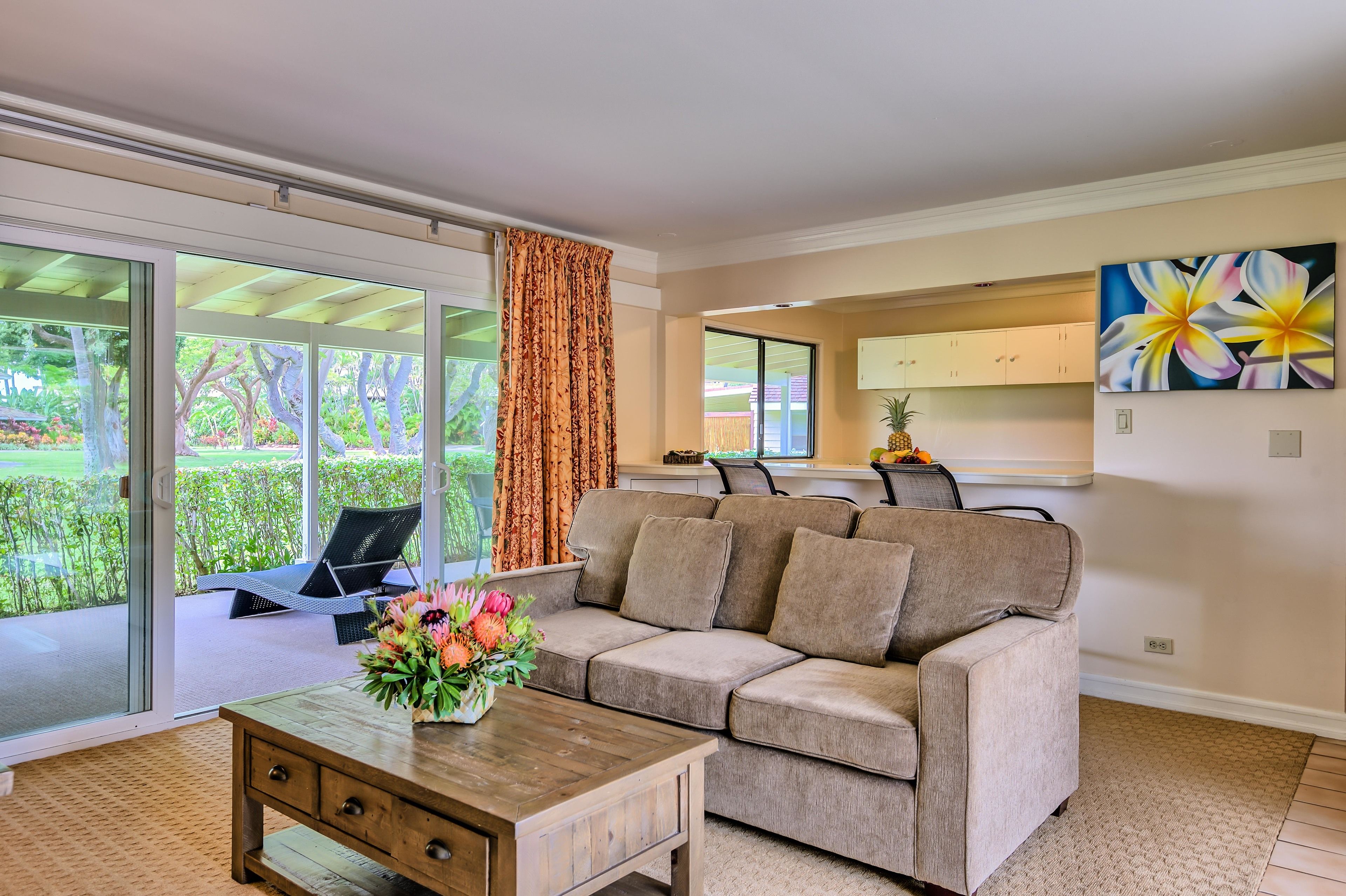 Royal Lahaina Resort & Bungalows