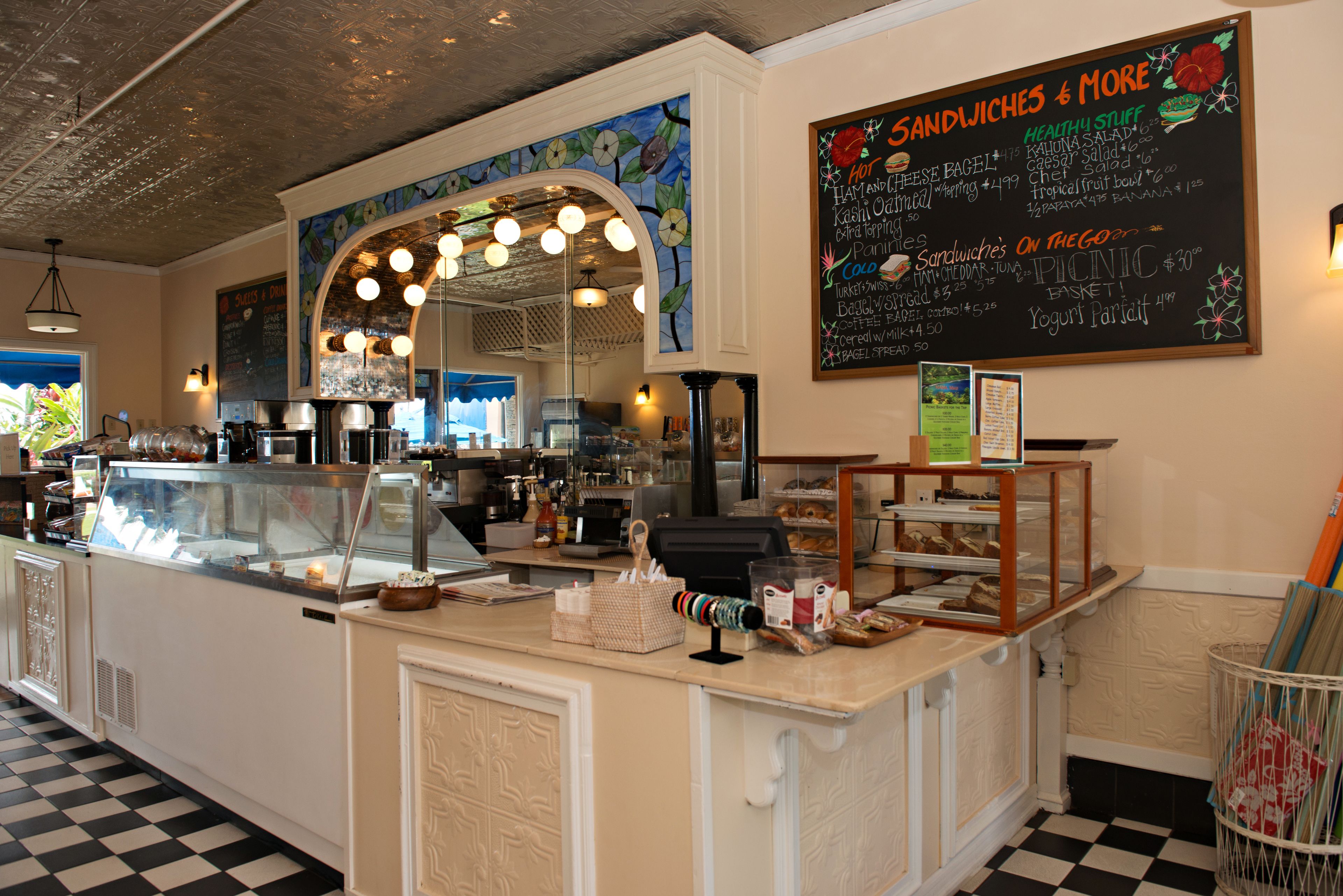 Royal Lahaina Resort & Bungalows