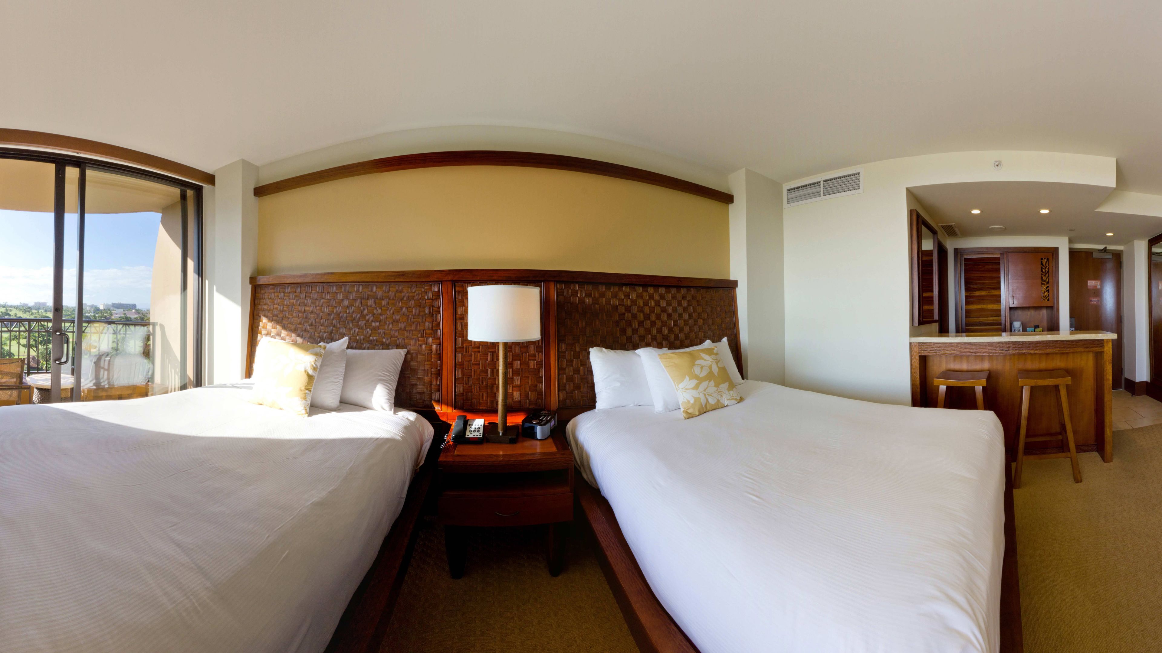 Royal Lahaina Resort & Bungalows