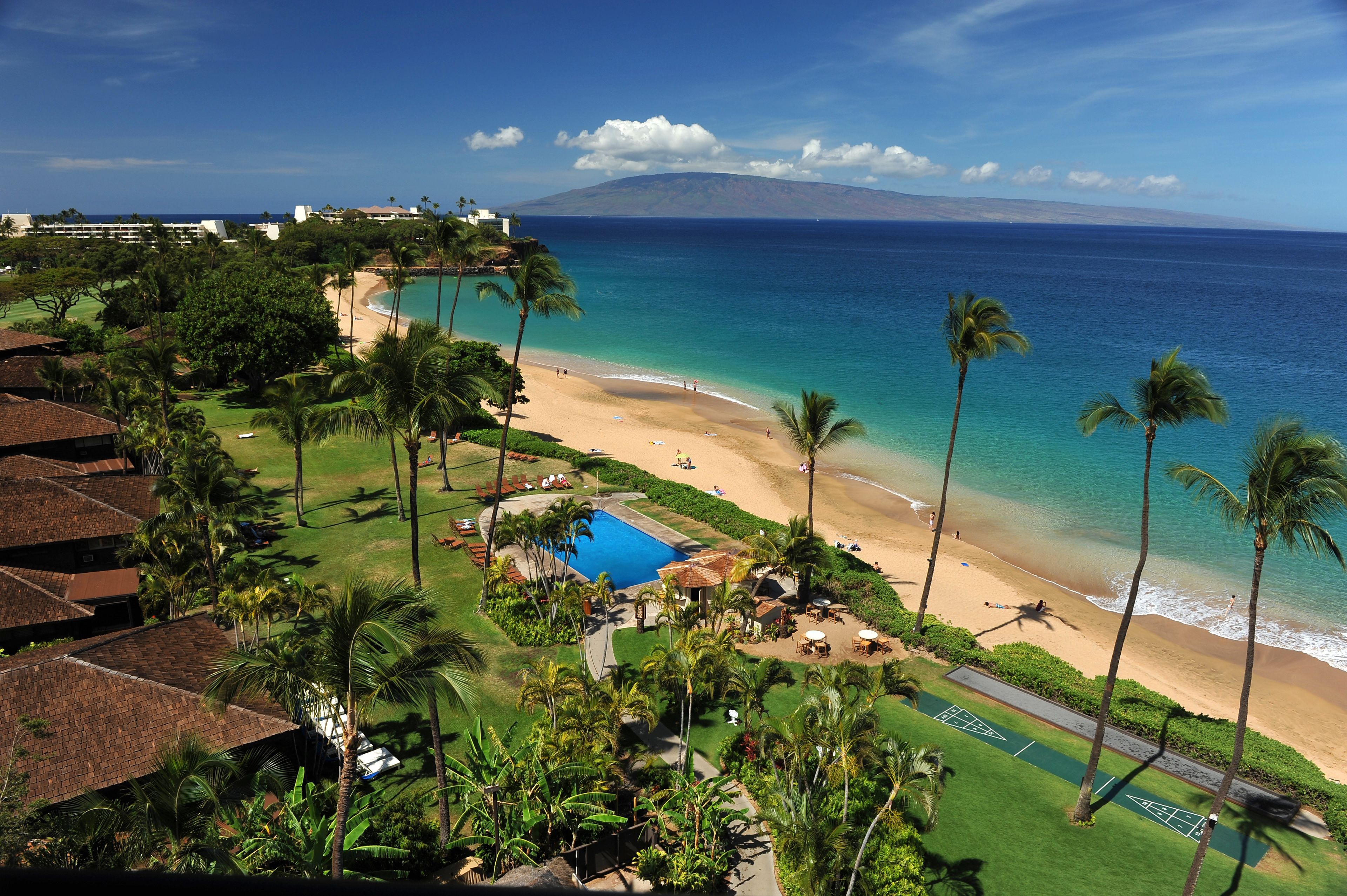 Royal Lahaina Resort & Bungalows