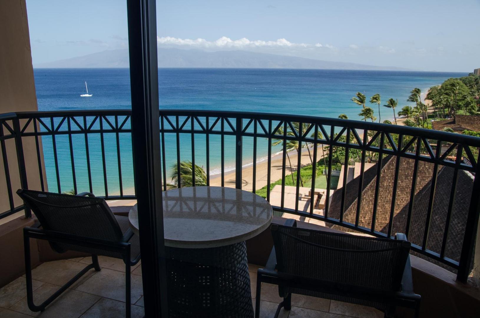 Royal Lahaina Resort & Bungalows
