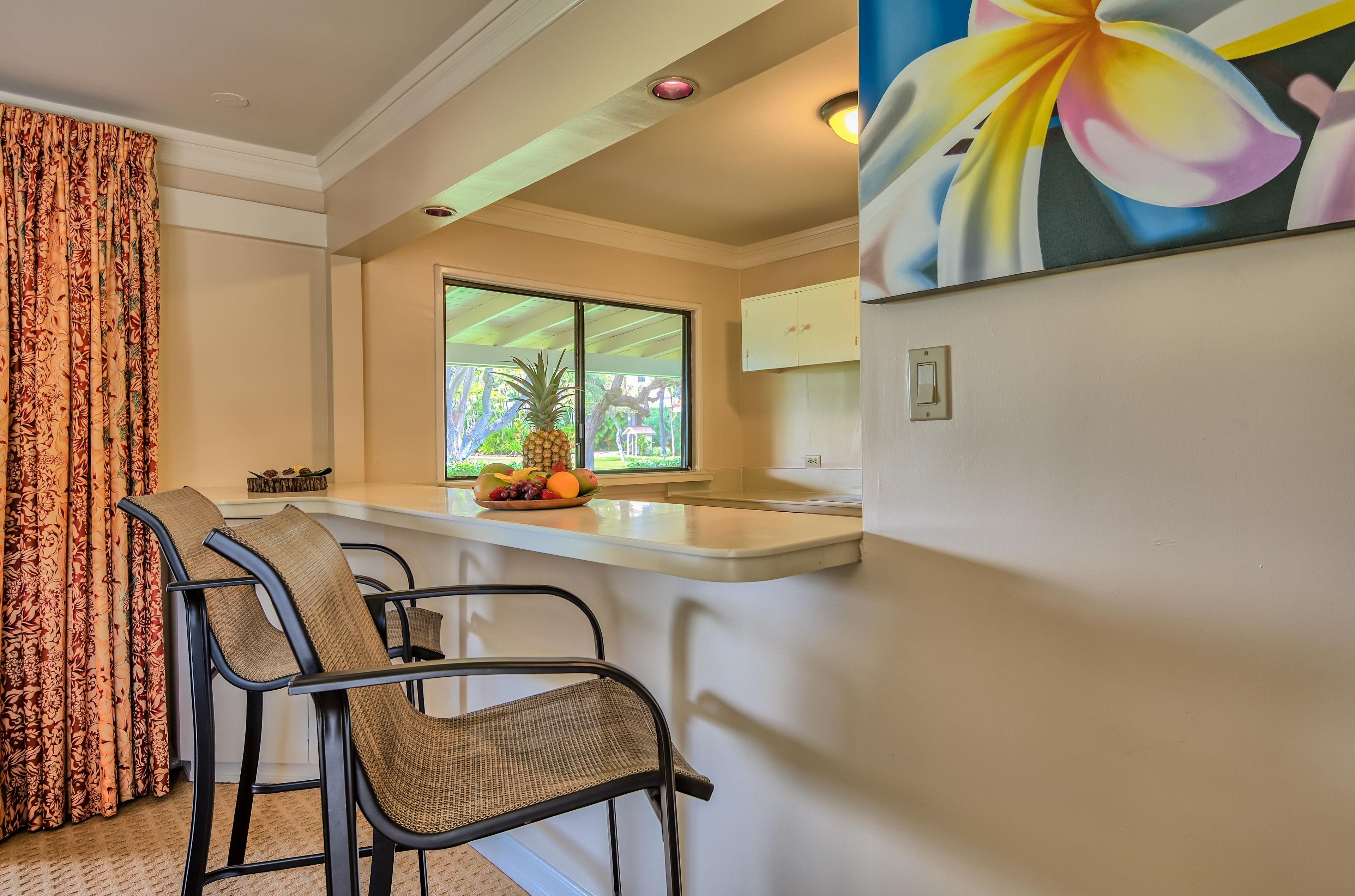 Royal Lahaina Resort & Bungalows