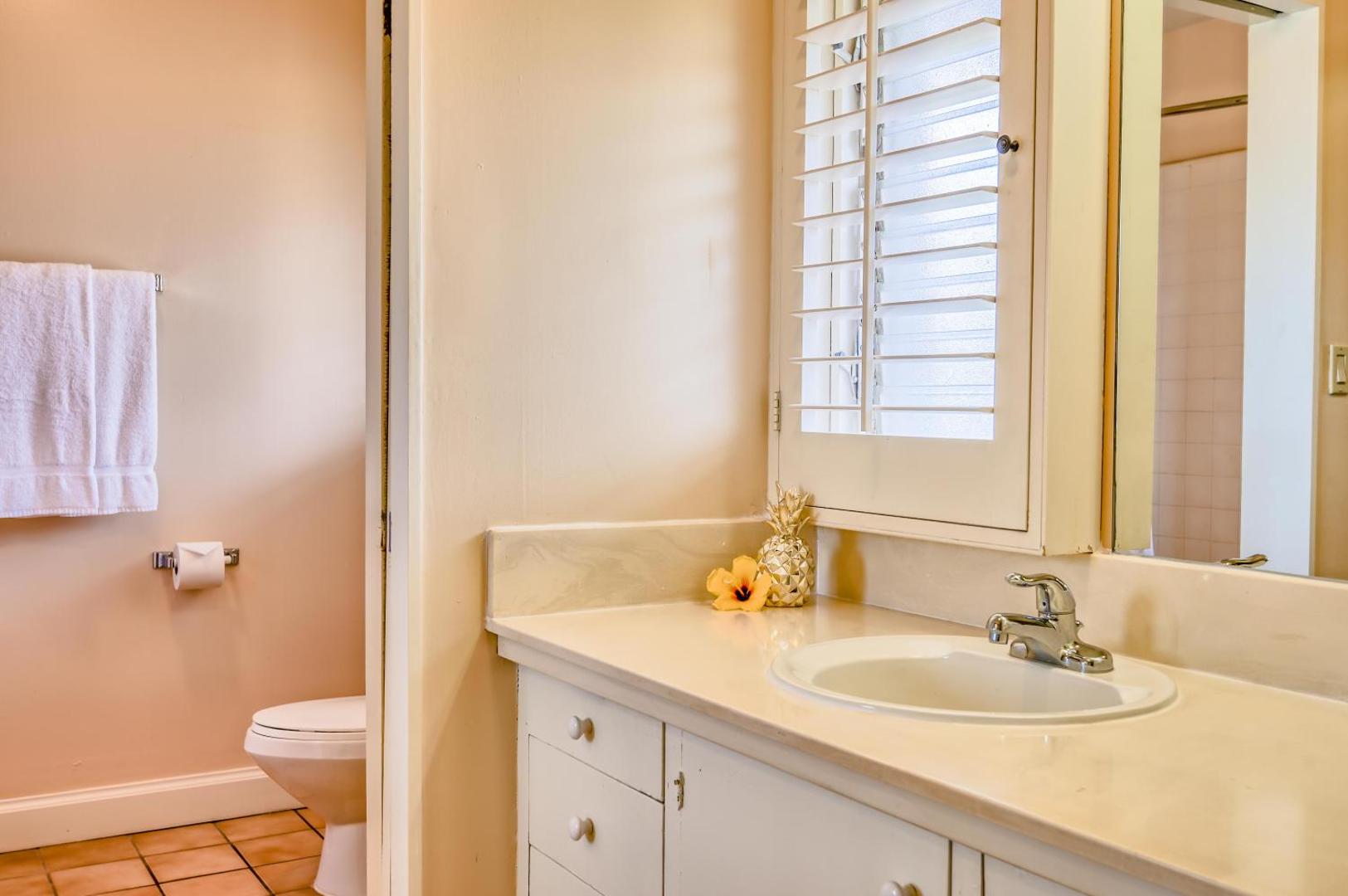 Royal Lahaina Resort & Bungalows