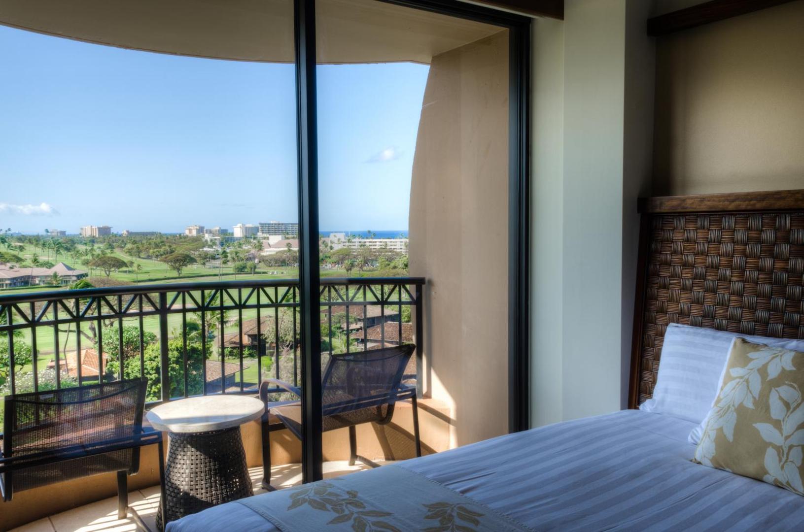 Royal Lahaina Resort & Bungalows