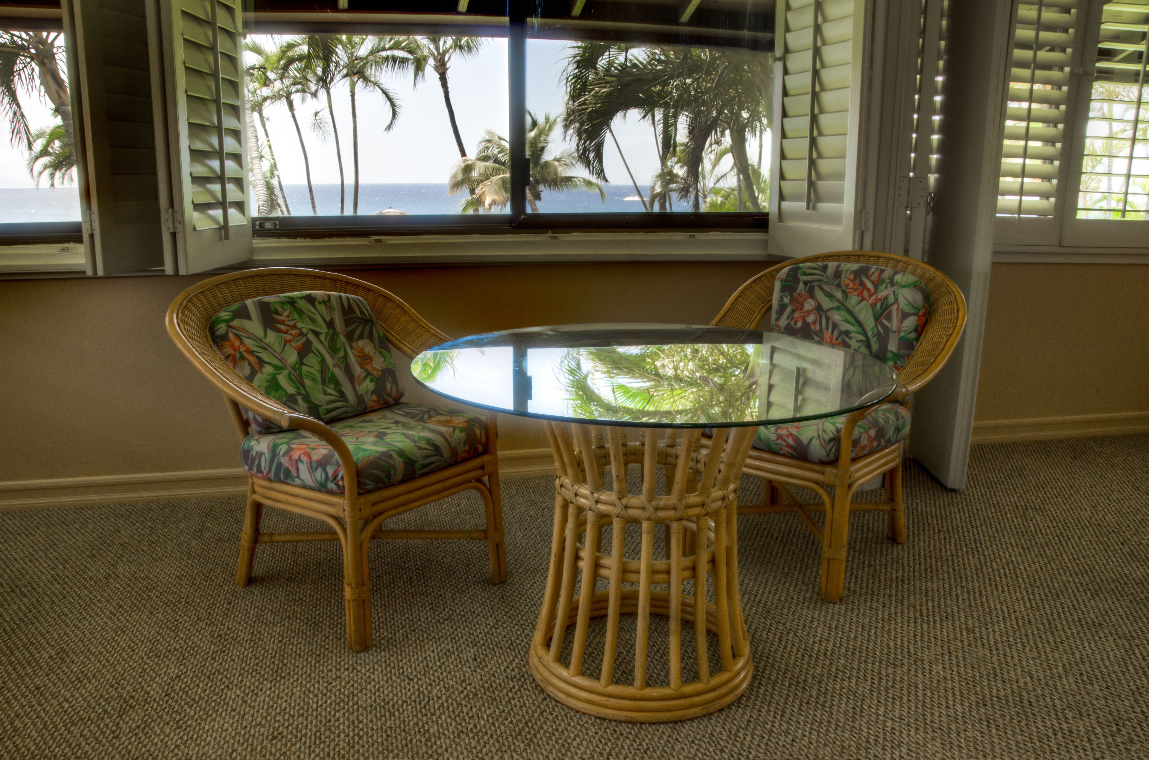 Royal Lahaina Resort & Bungalows