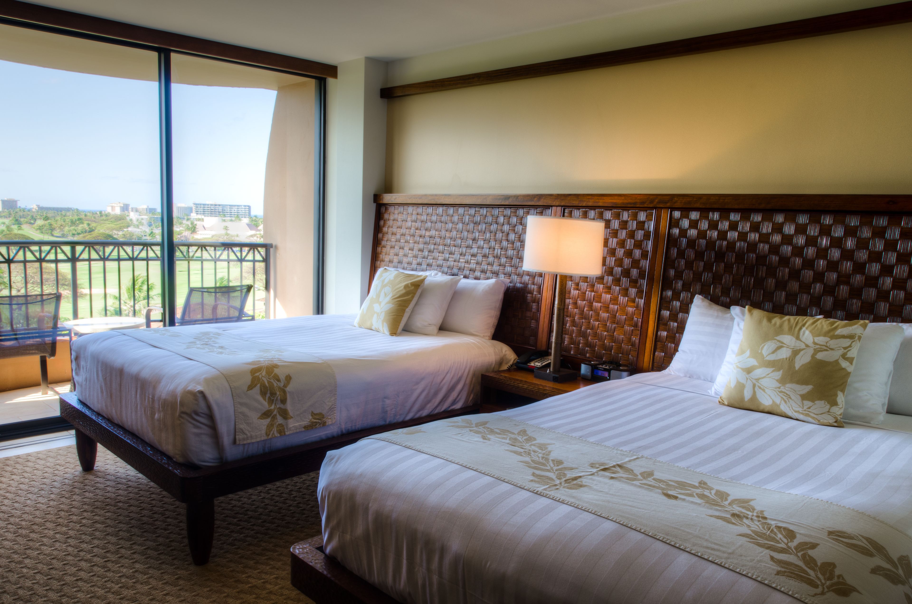 Royal Lahaina Resort & Bungalows
