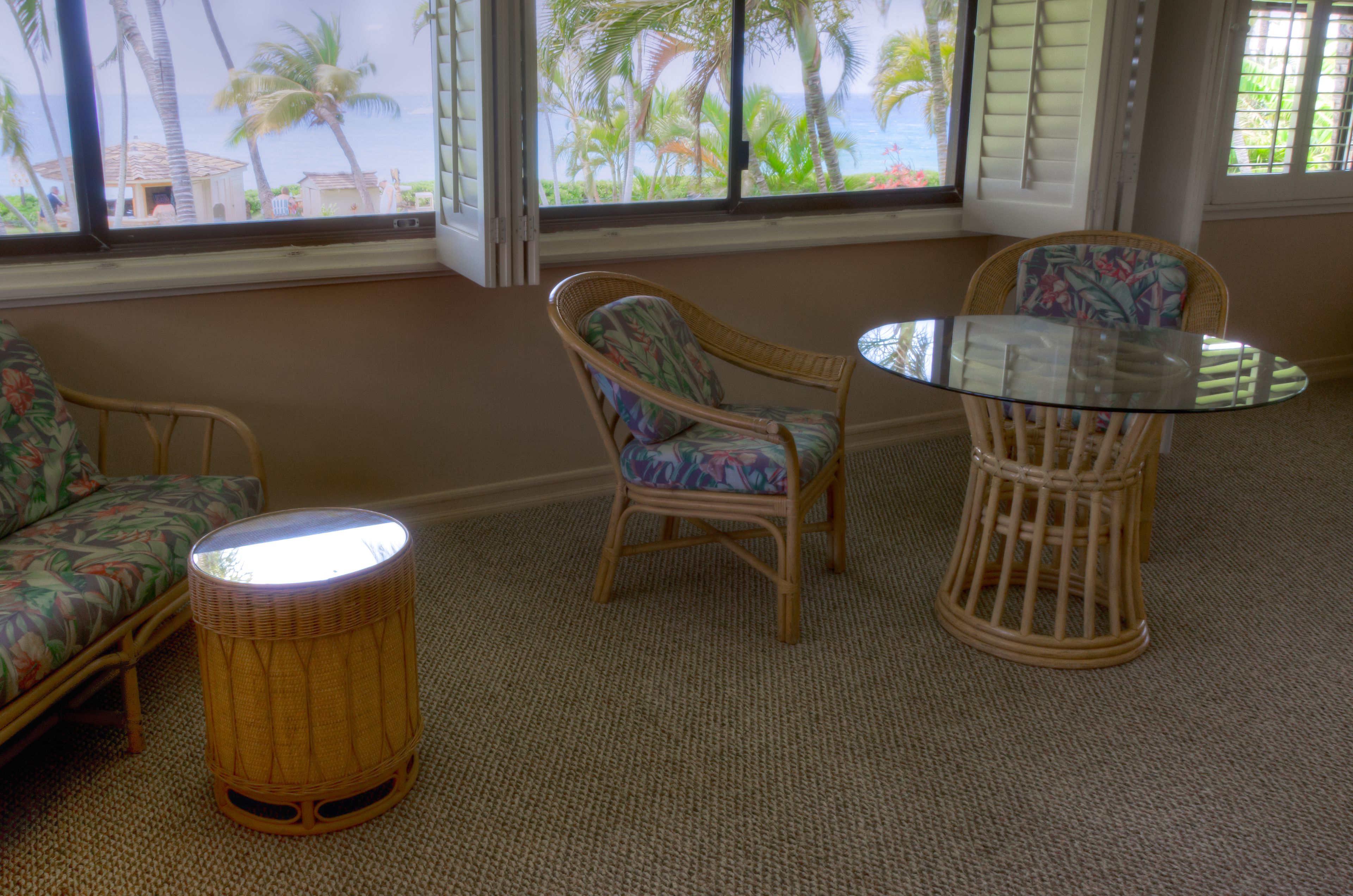 Royal Lahaina Resort & Bungalows