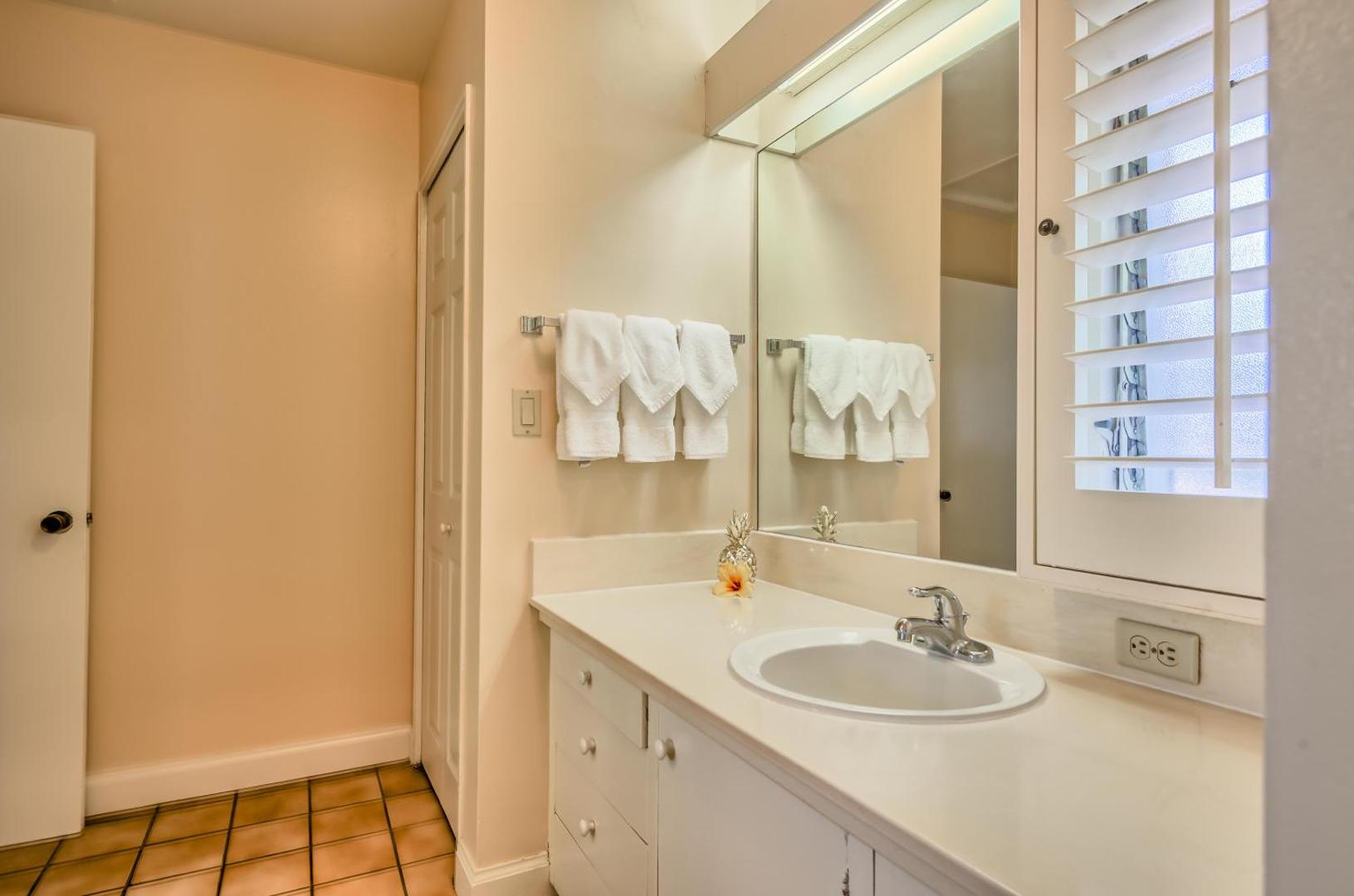 Royal Lahaina Resort & Bungalows