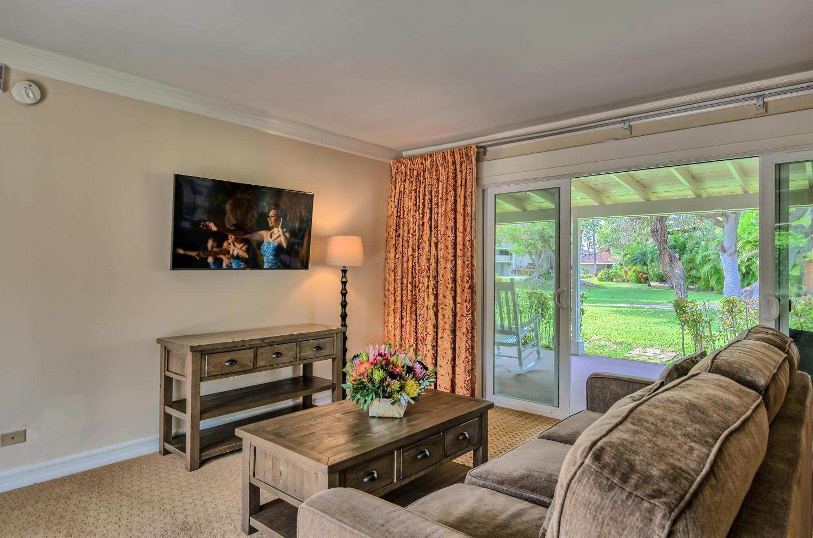 Royal Lahaina Resort & Bungalows