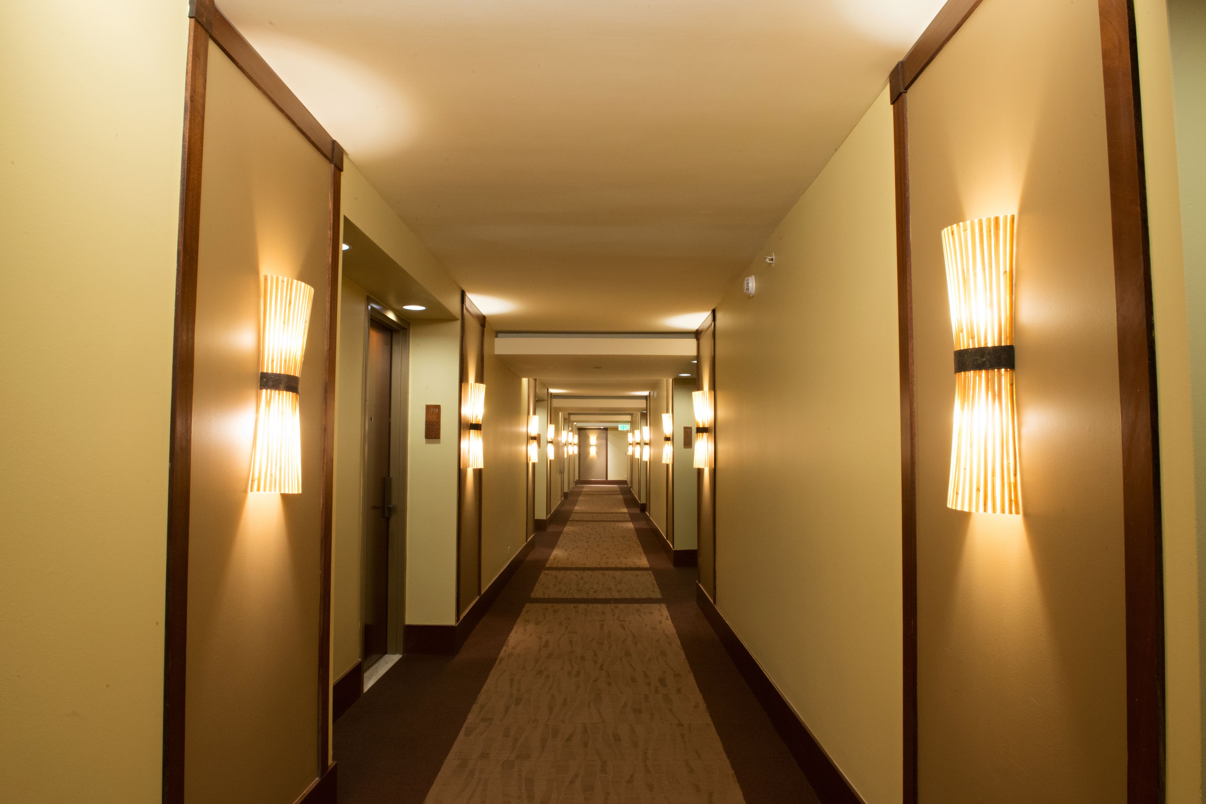 Royal Lahaina Resort & Bungalows